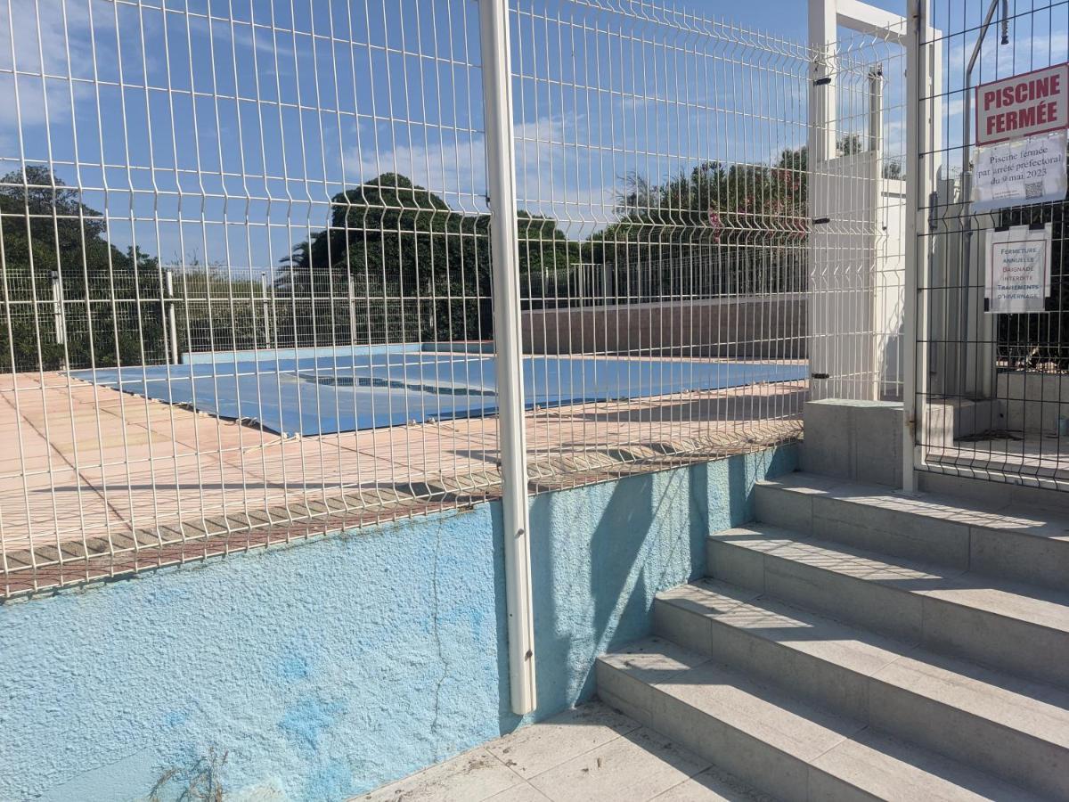 Bel Dans Avec Piscines *